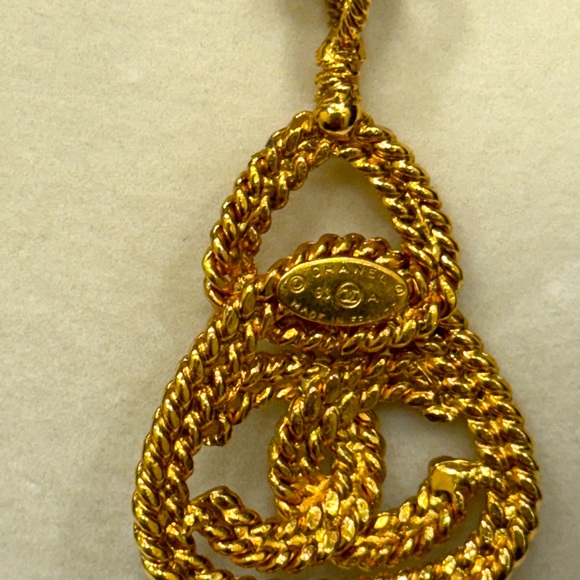 Vintage CHANEL CHUNKY CC 24K plated long Necklace in pristine condition with COA - Picture 3 of 5
